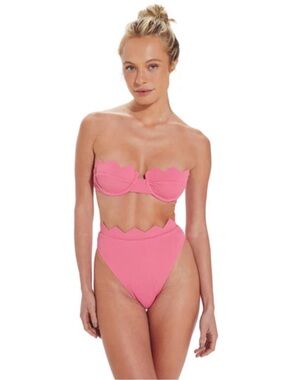 VIX PaulaHermanny Textured Pink Bikini Set with Scallop Detail